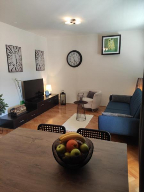 Apartman Ura